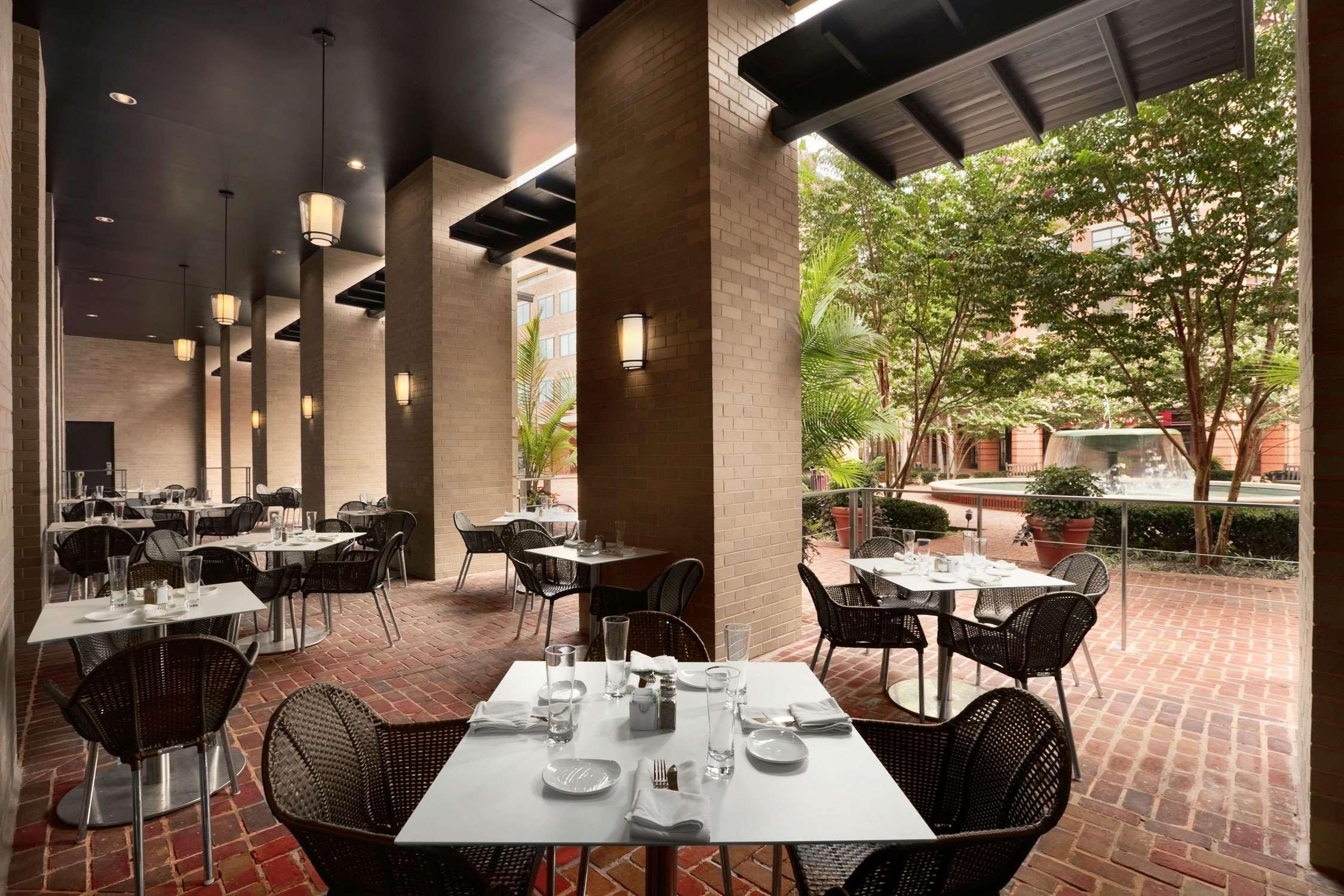 Embassy Suites By Hilton Alexandria Old Town Exteriér fotografie