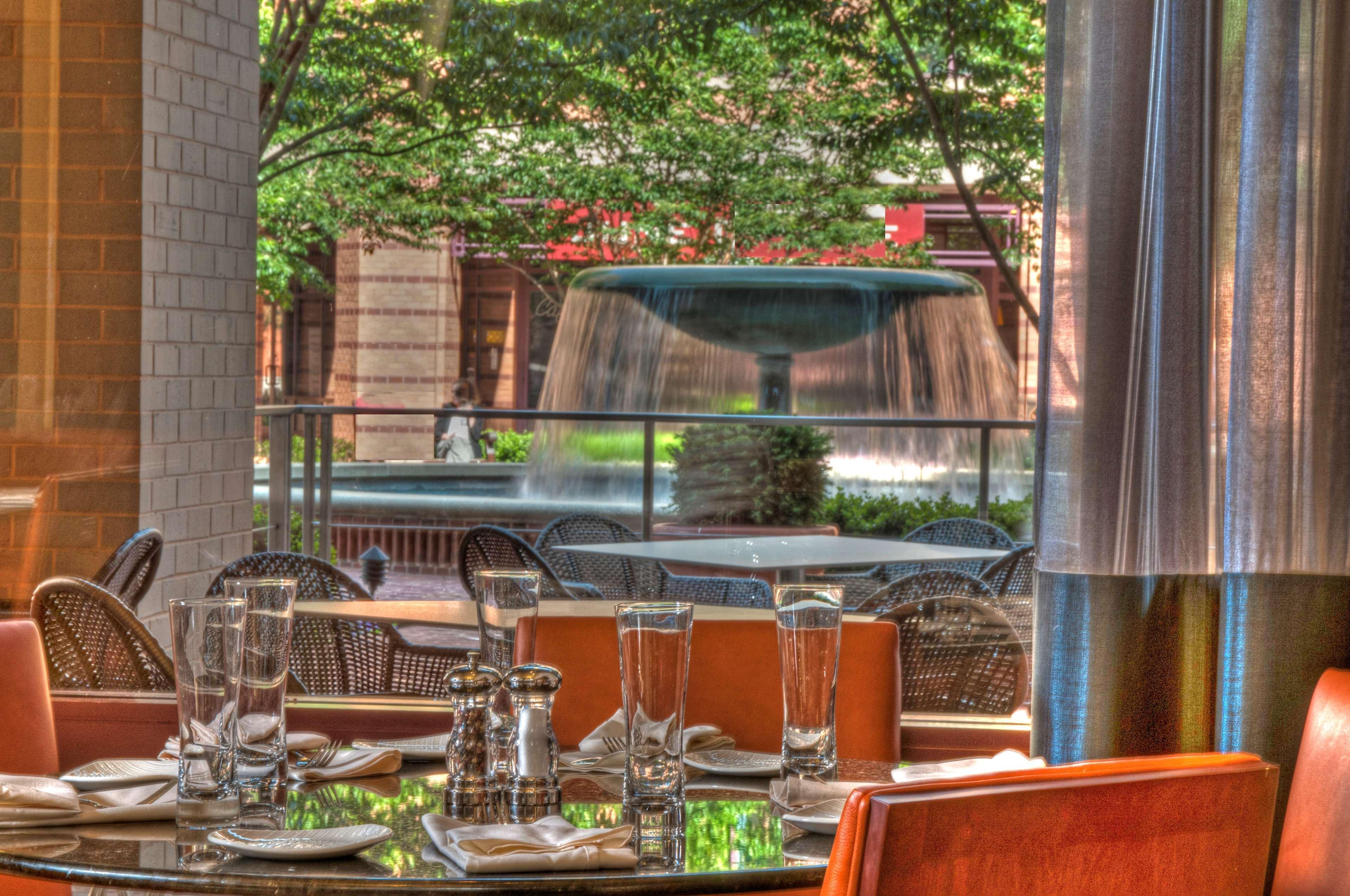 Embassy Suites By Hilton Alexandria Old Town Exteriér fotografie
