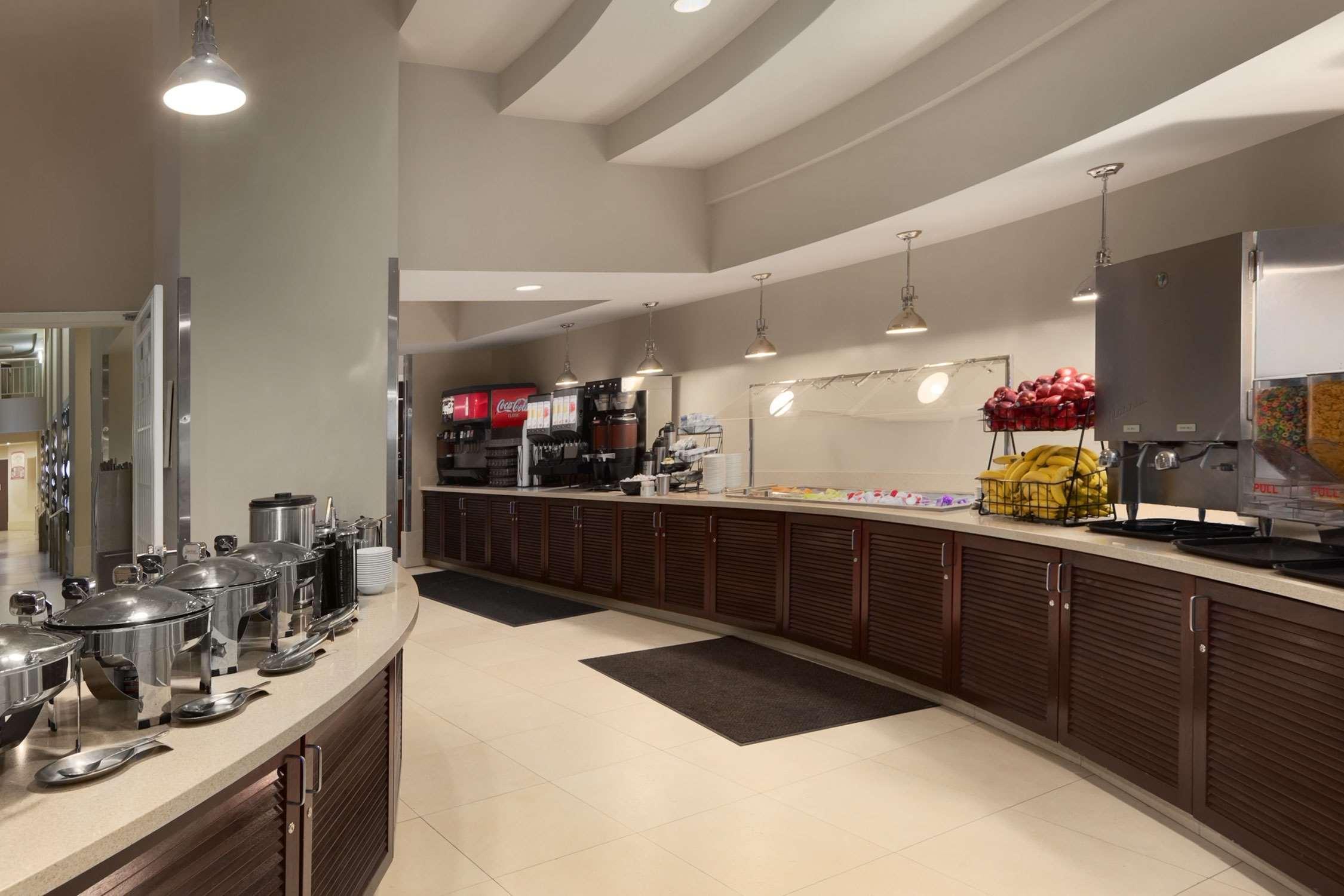 Embassy Suites By Hilton Alexandria Old Town Exteriér fotografie