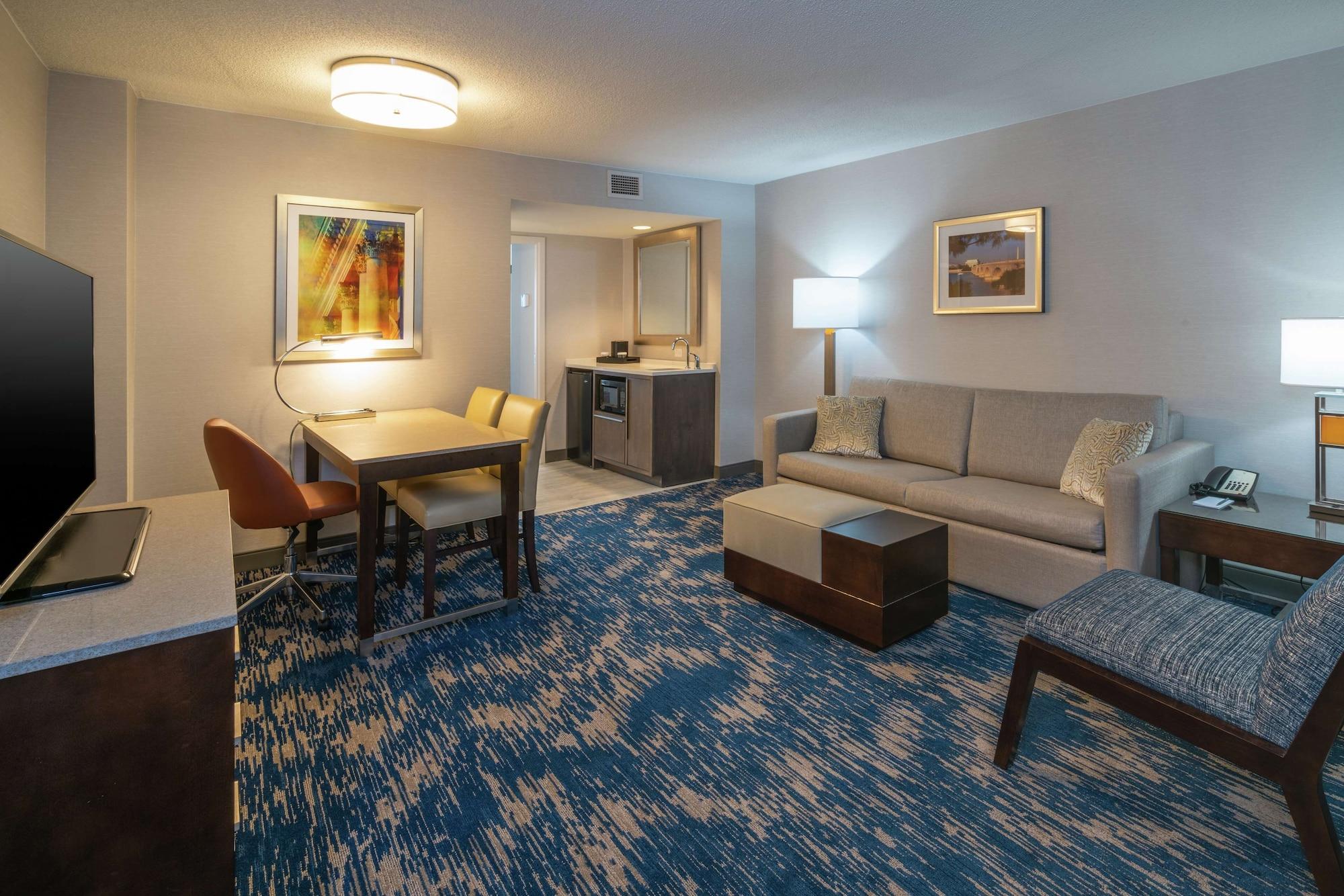 Embassy Suites By Hilton Alexandria Old Town Exteriér fotografie
