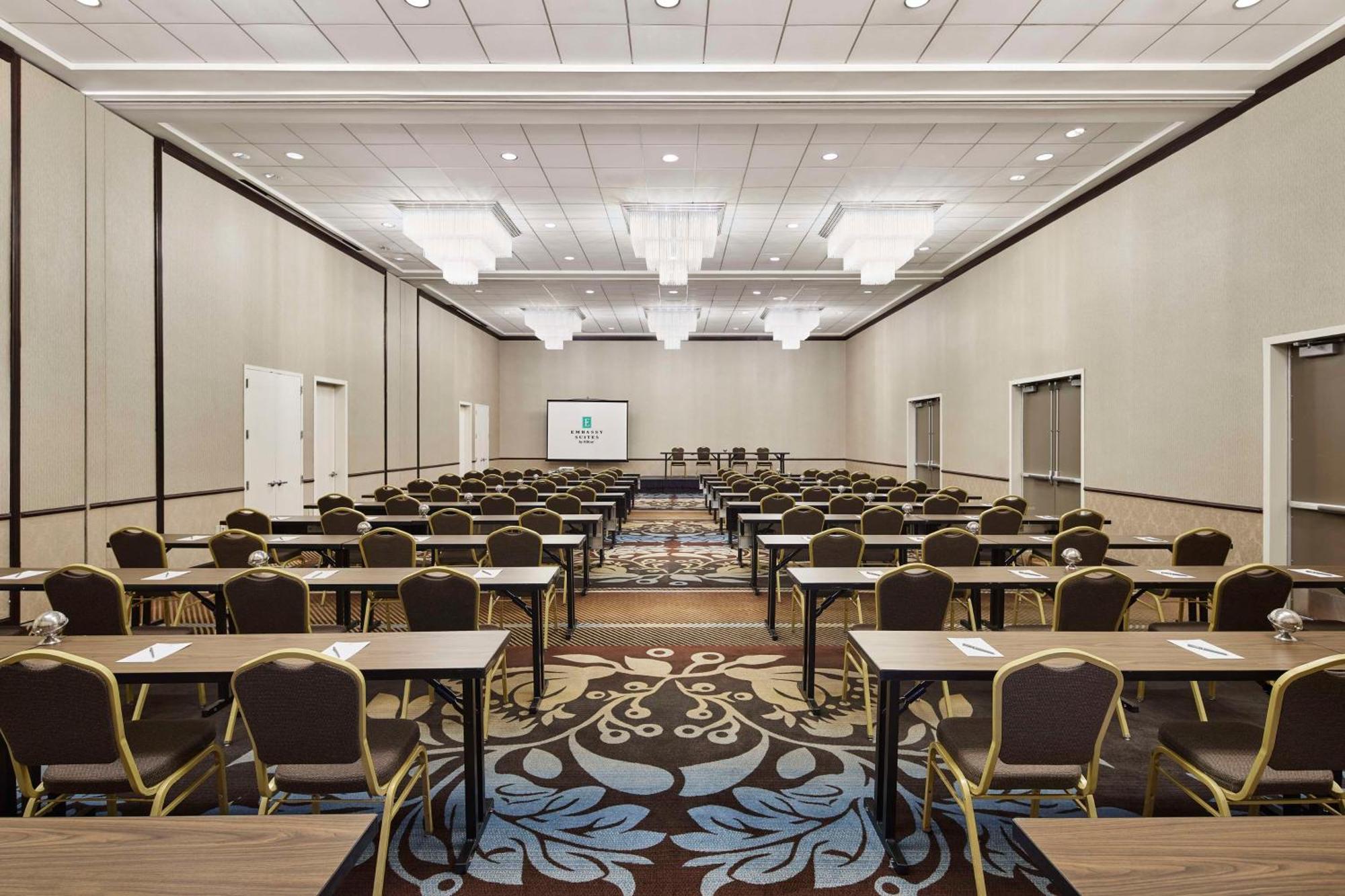 Embassy Suites By Hilton Alexandria Old Town Exteriér fotografie
