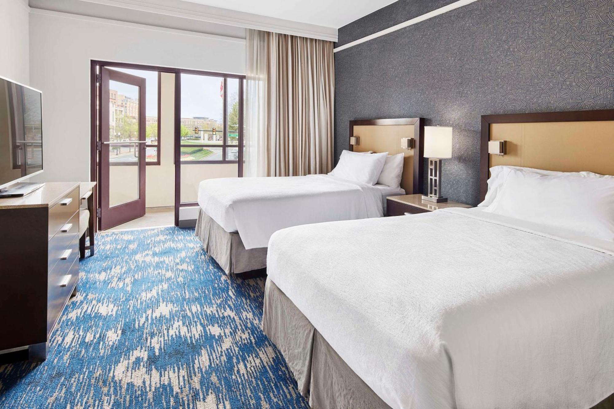 Embassy Suites By Hilton Alexandria Old Town Exteriér fotografie
